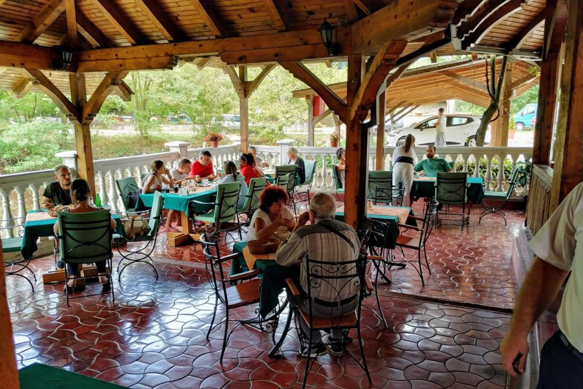 Restoran Filipovic Hotel Nova Varoš Kültér fotó