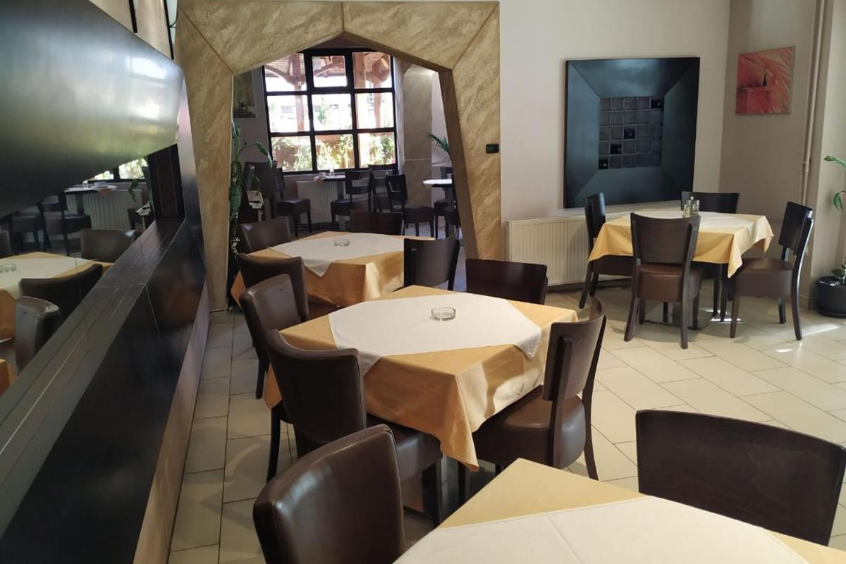 Restoran Filipovic Hotel Nova Varoš Kültér fotó