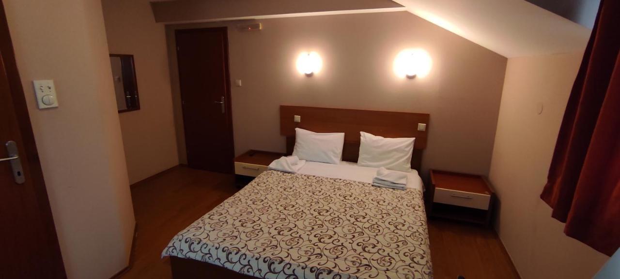 Restoran Filipovic Hotel Nova Varoš Kültér fotó